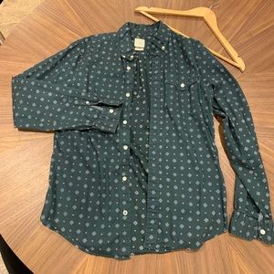 Gap pattern button down shirt